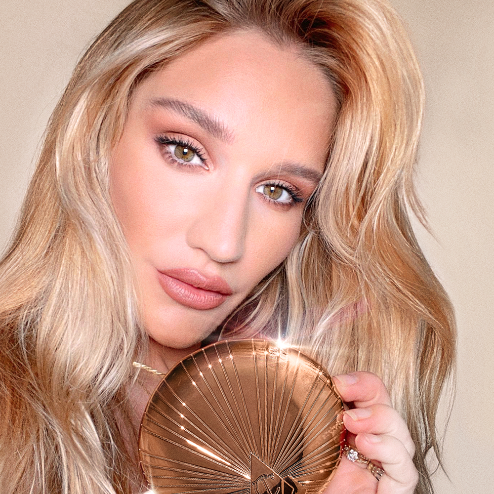 ALL-YEAR-ROUND SUN-KISSED SKIN KIT