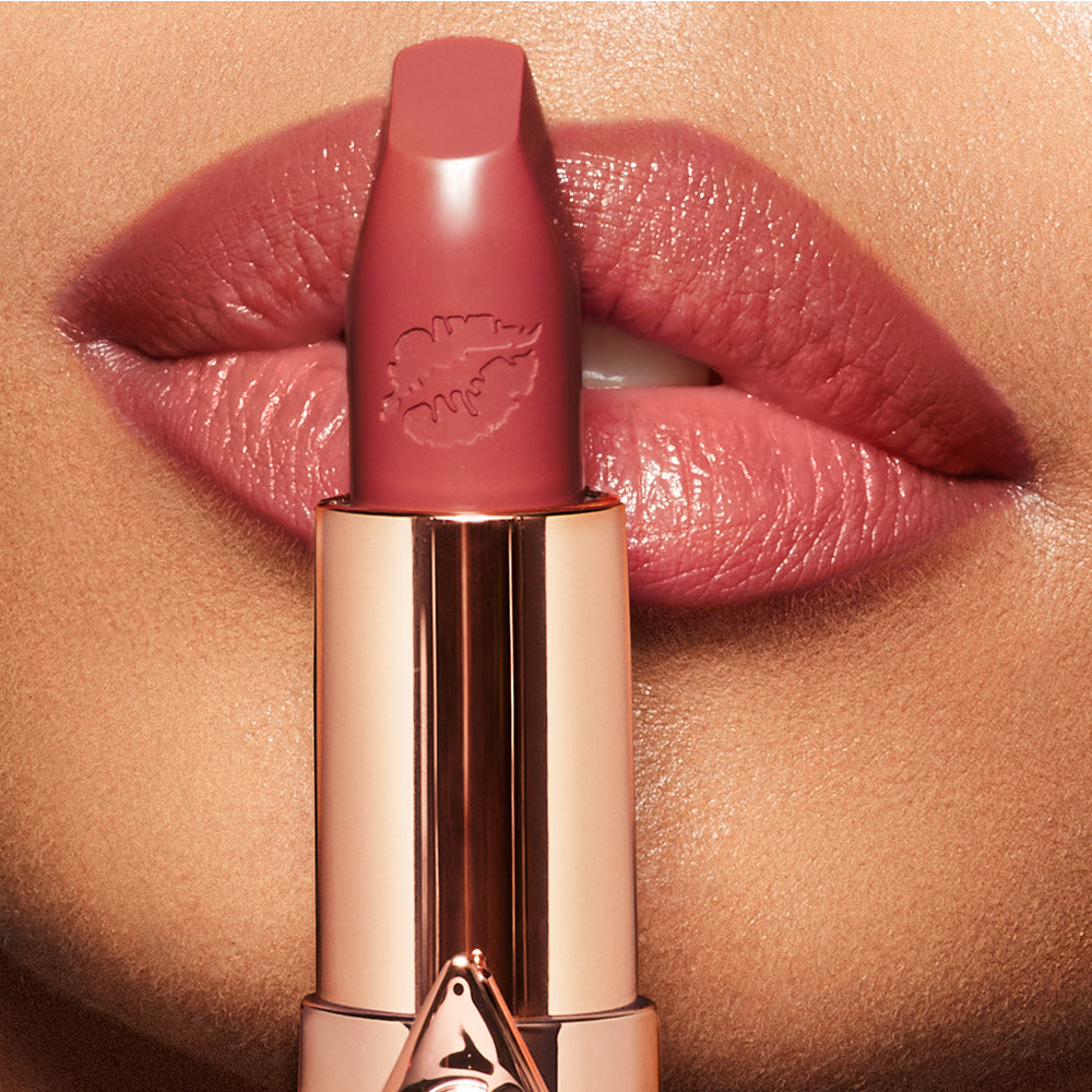HOT LIPS 2