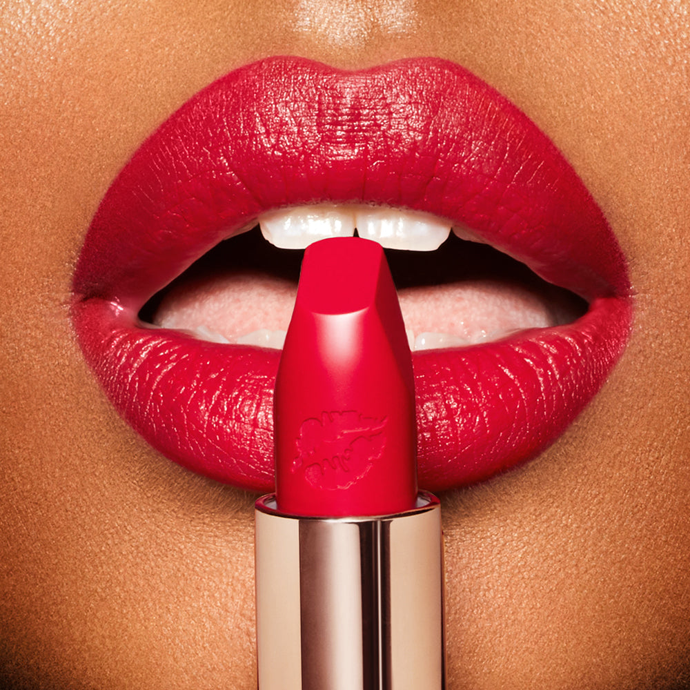 HOT LIPS 2