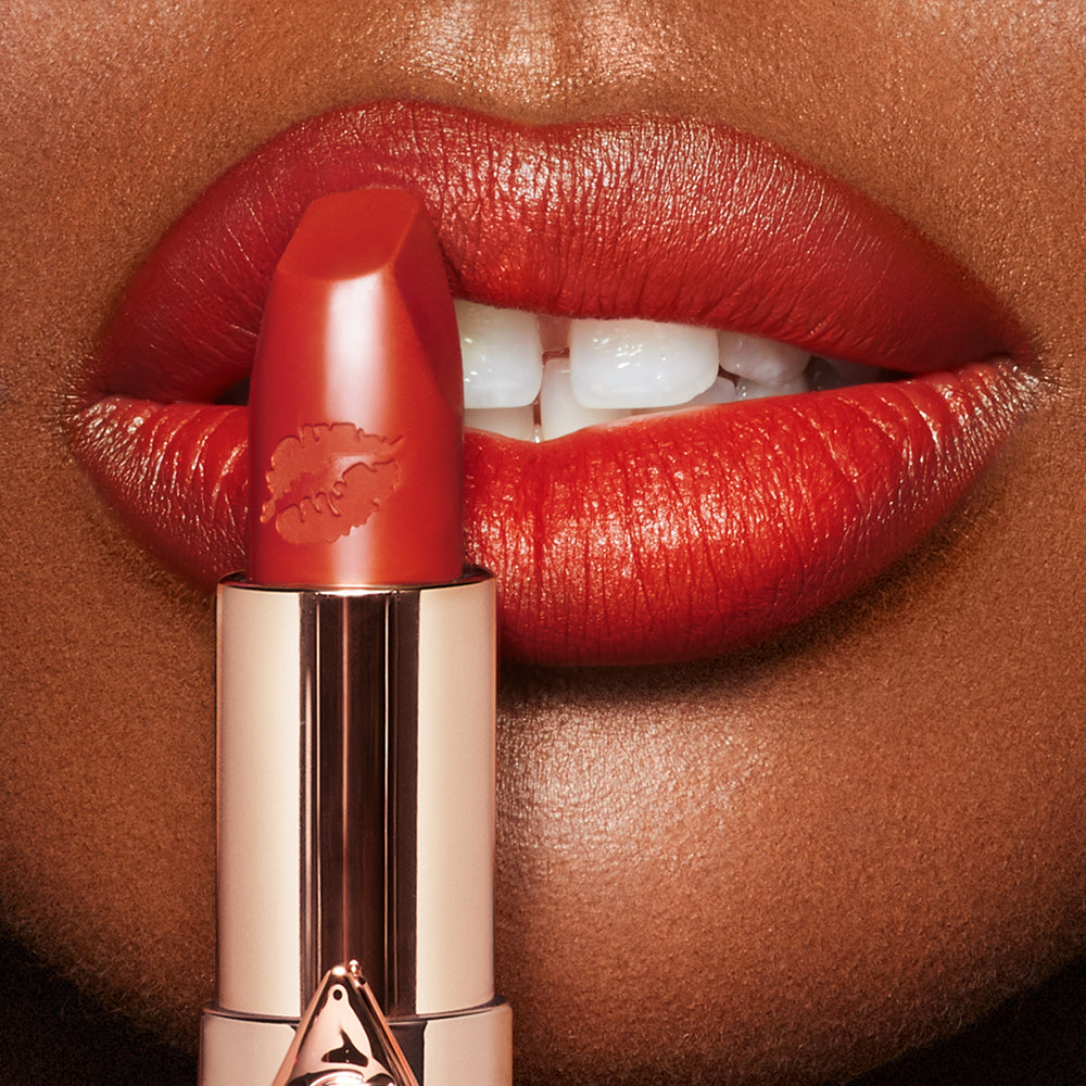 HOT LIPS 2