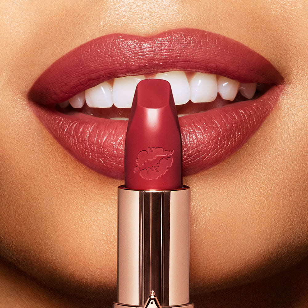 HOT LIPS 2
