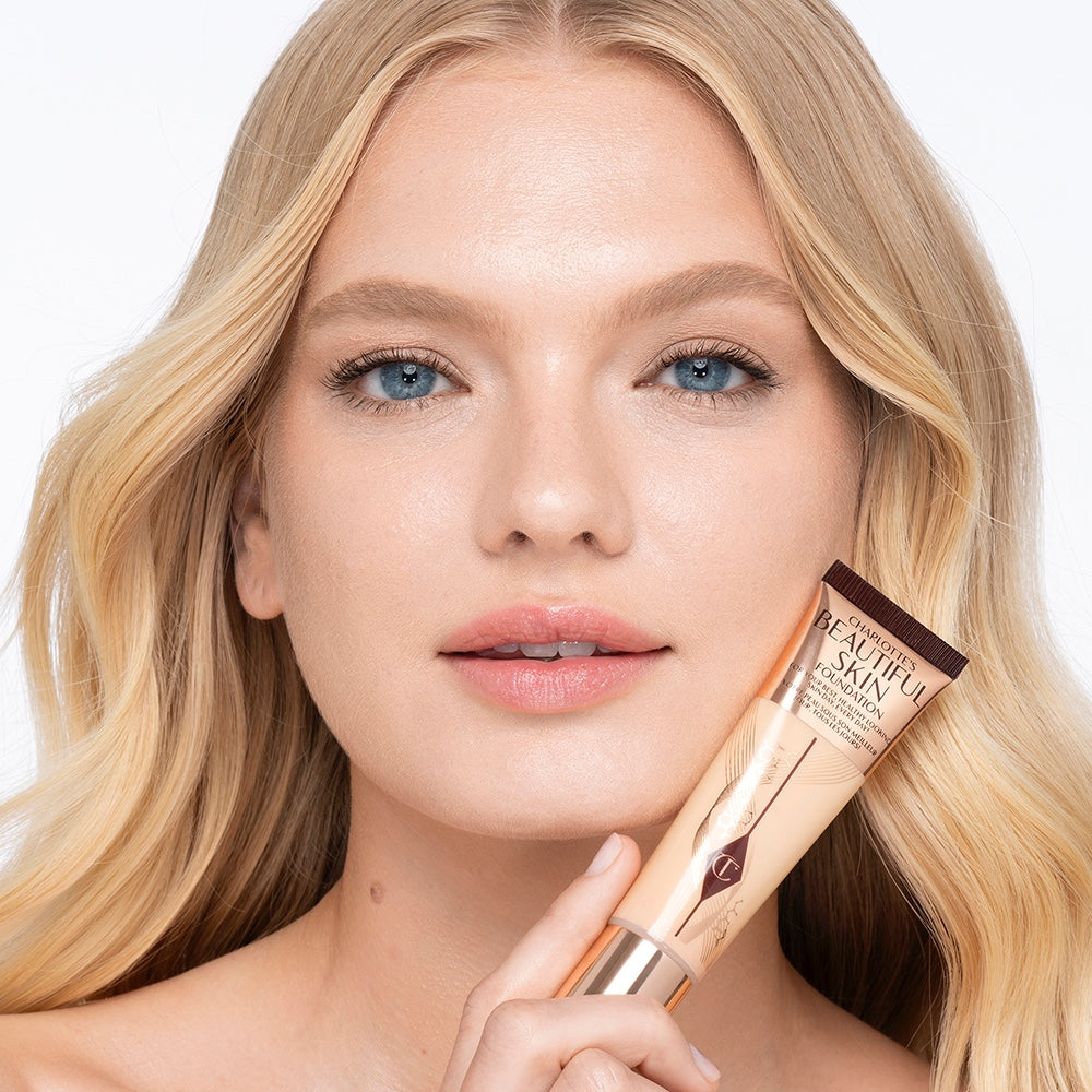 CHARLOTTE’S BEAUTIFUL, FLAWLESS LOOKING SKIN KIT