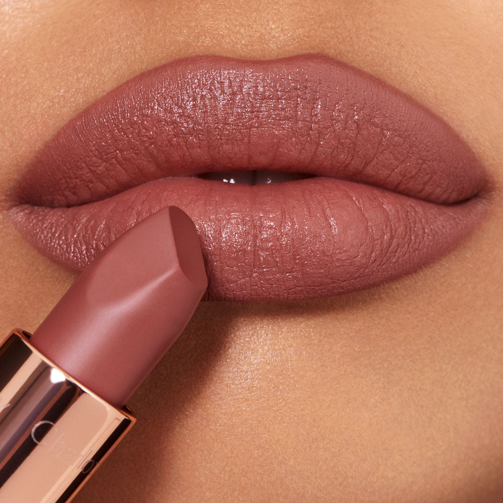 THE SUPER NUDES LIP KIT