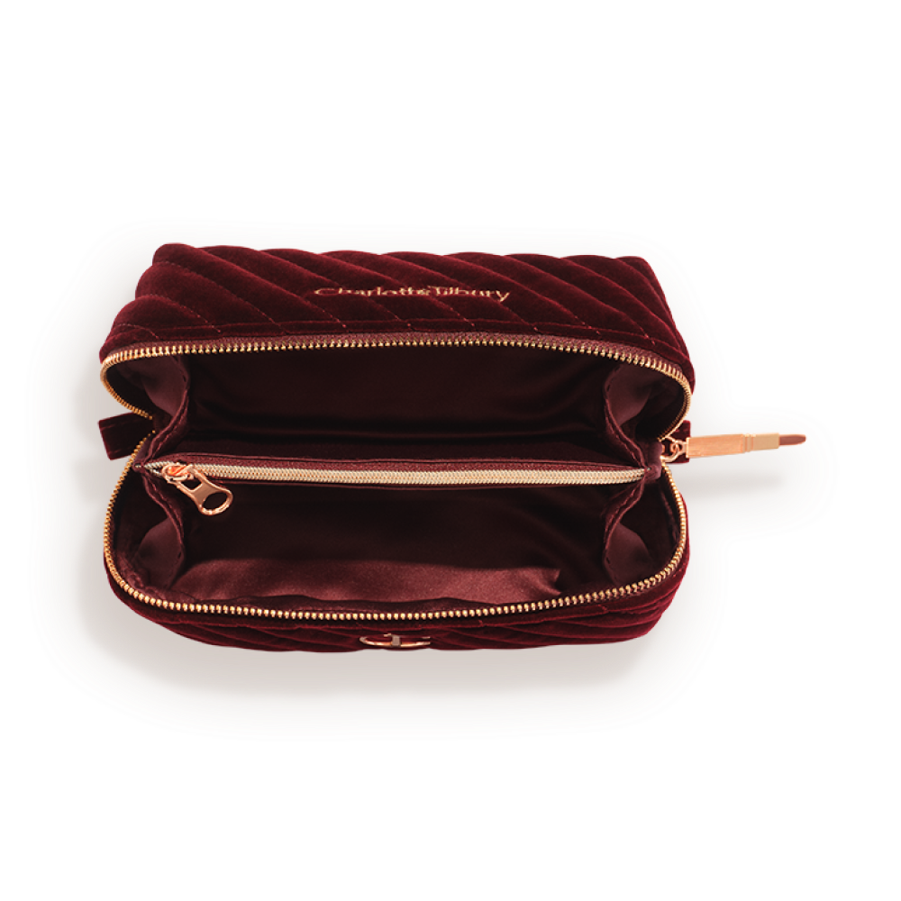 The Exagger-Eyes Look & Makeup Kit